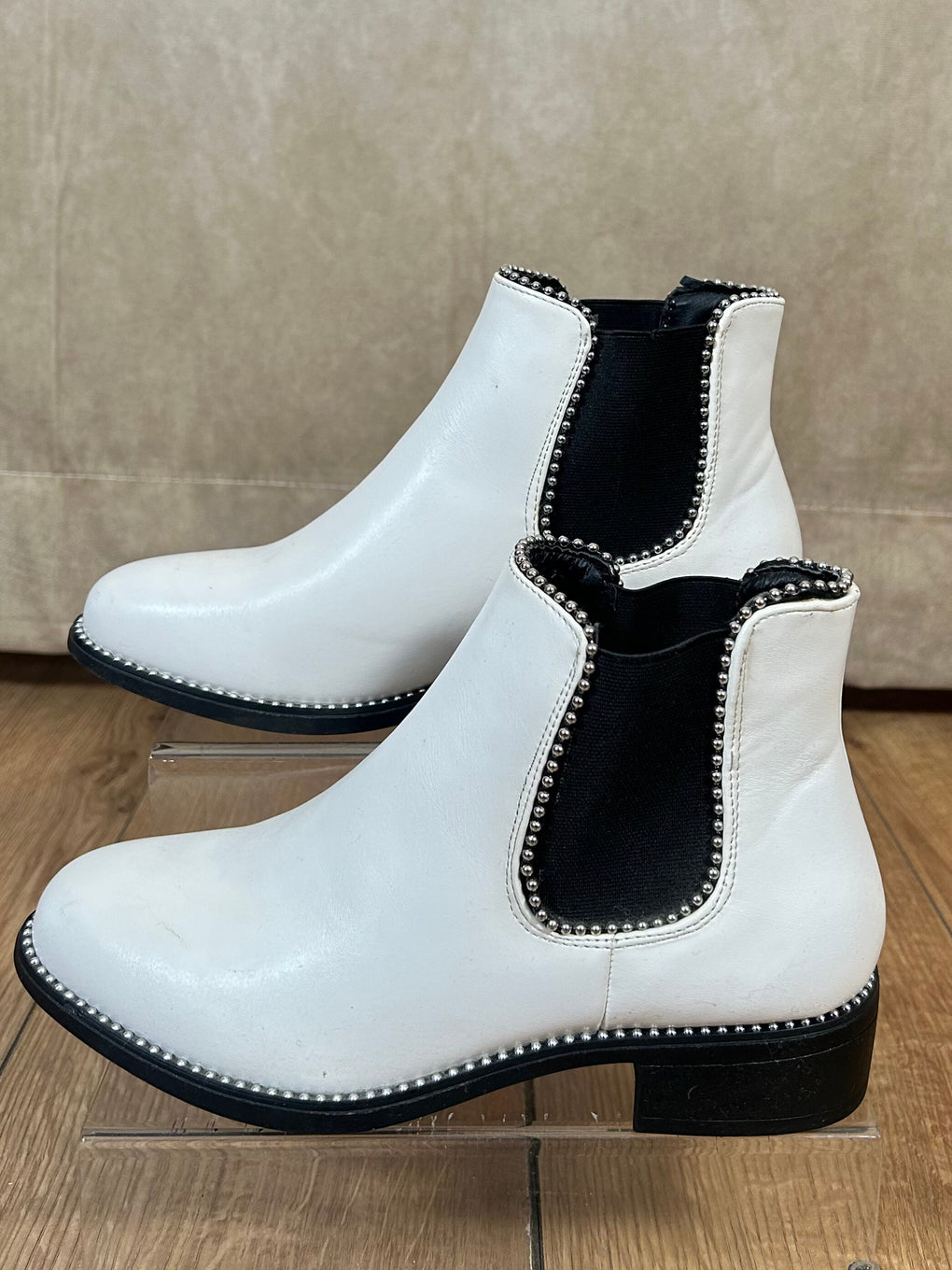 Leather Look Studded Chelsea Boots- White – Tracey Jane Fashion